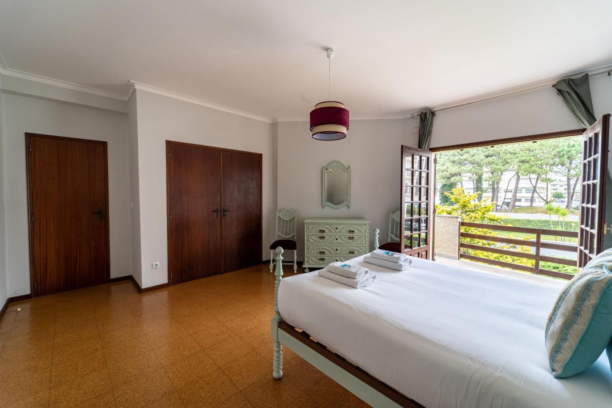 Amorosa Villa, 500M From The Beach By House And People Exterior foto