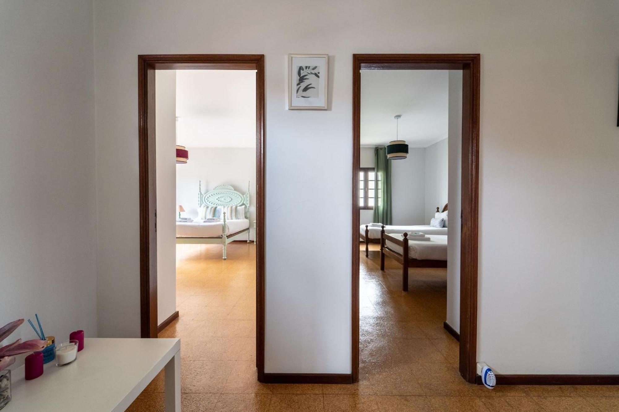 Amorosa Villa, 500M From The Beach By House And People Exterior foto