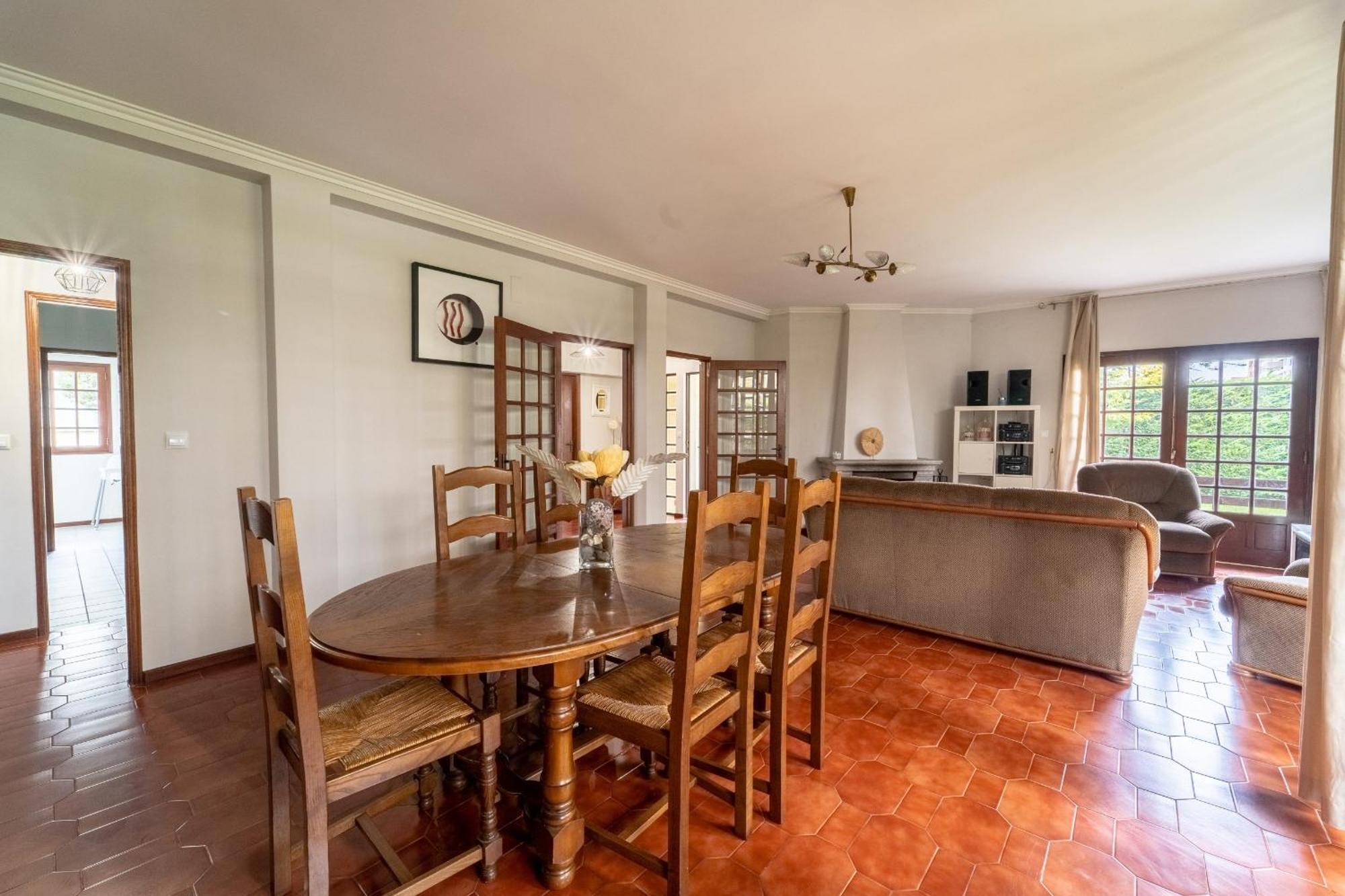Amorosa Villa, 500M From The Beach By House And People Exterior foto