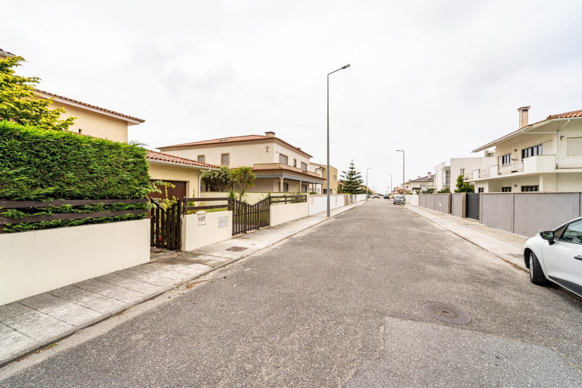 Amorosa Villa, 500M From The Beach By House And People Exterior foto